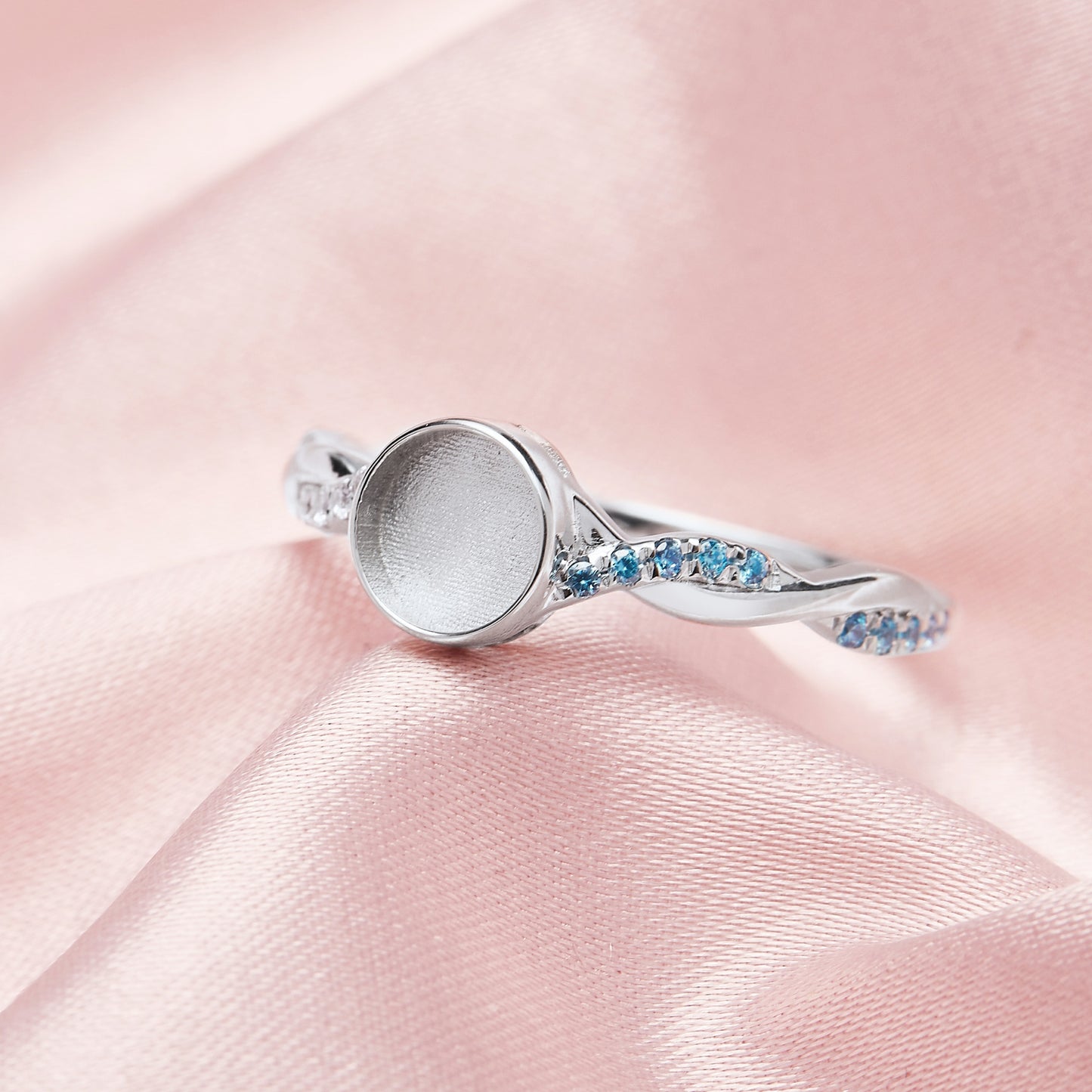 Estelle Ring