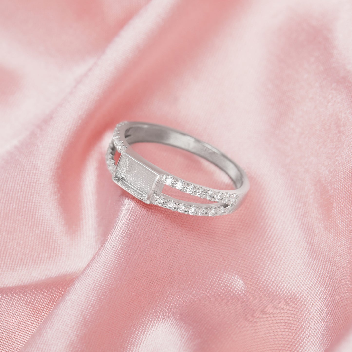 Hattie Ring