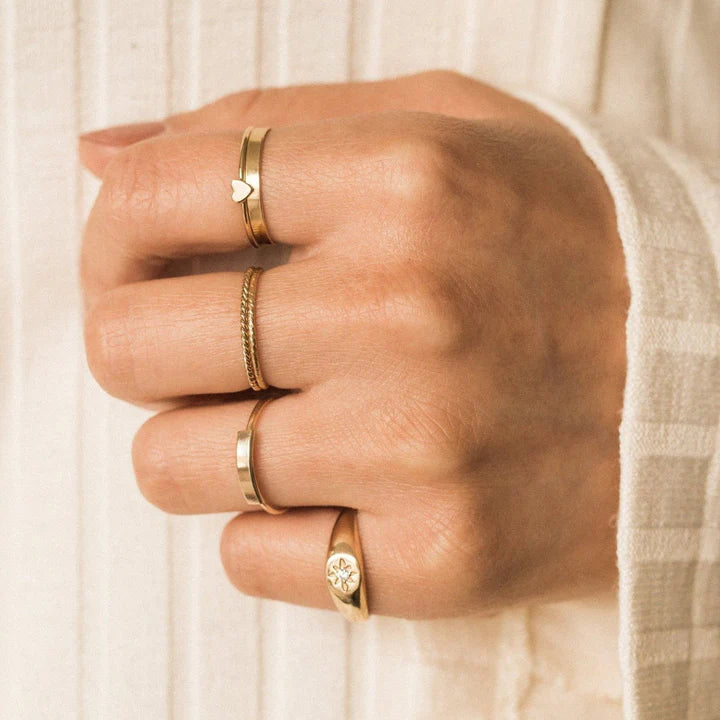 Heart Skinny Ring – 14k Gold-Filled