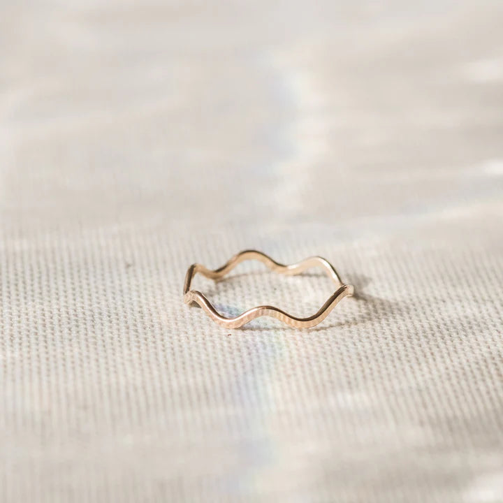 Wave Stacker Ring – 14k Gold-Filled