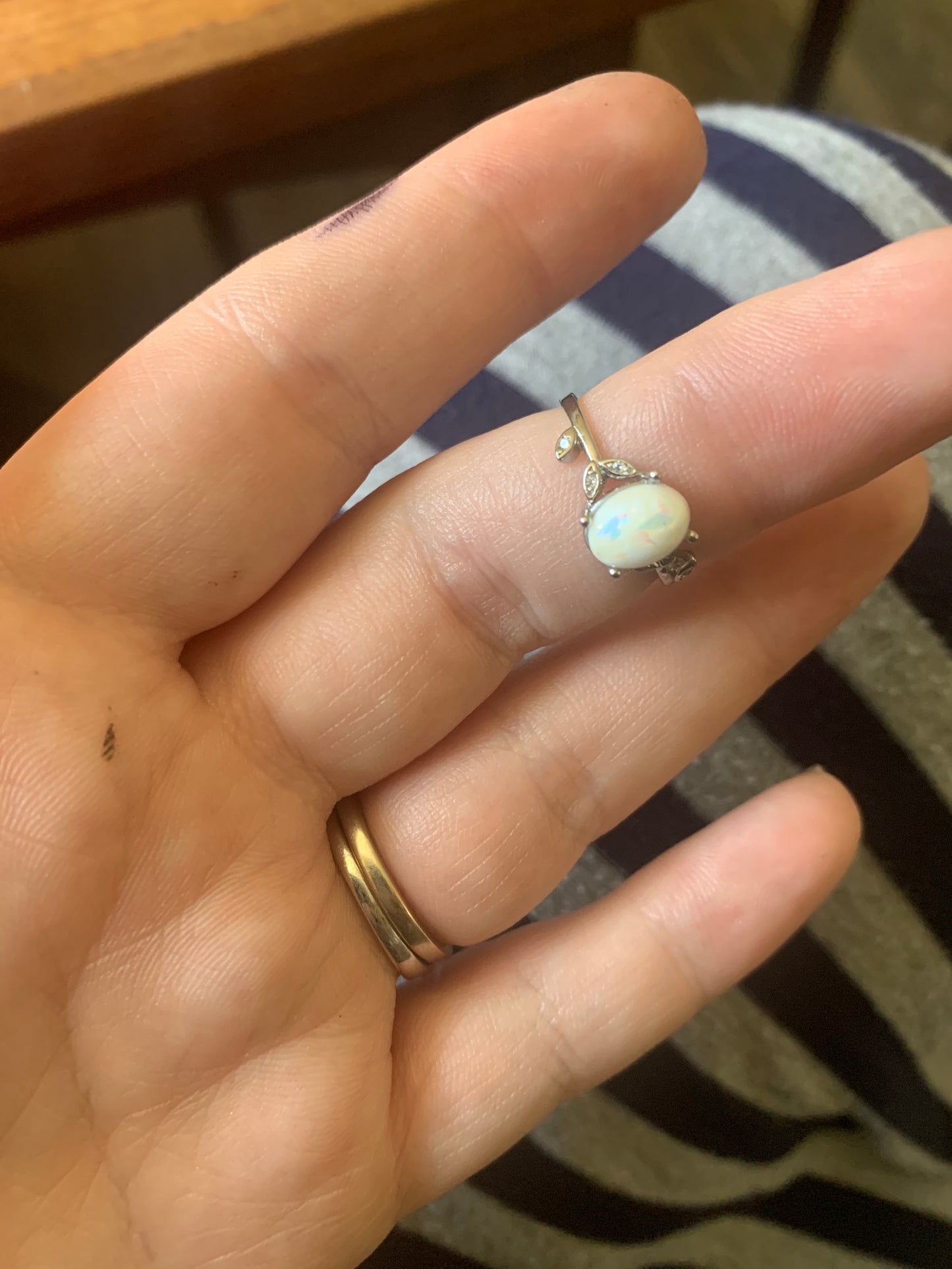 Pictured with Opal Flakes
