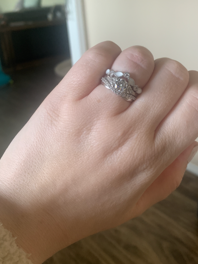 Ava Ring